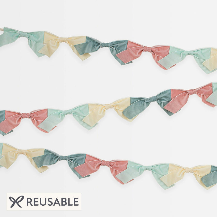 Velvet Bow Garland