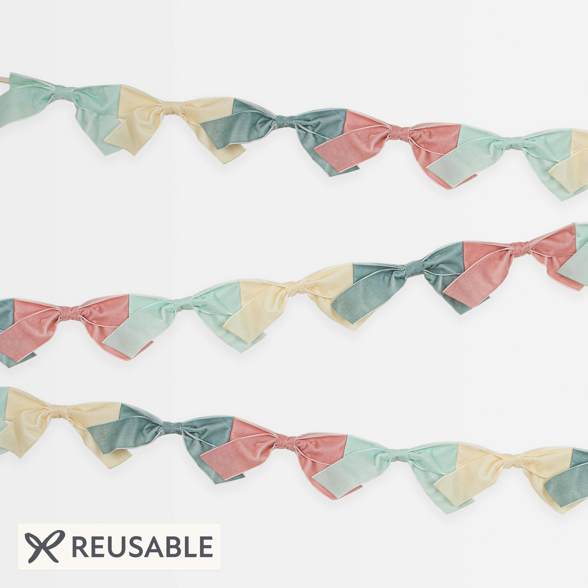 Velvet Bow Garland