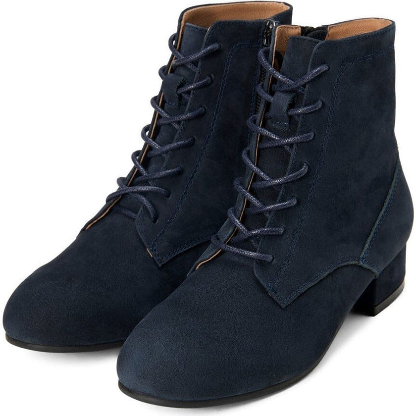 Alaya Navy