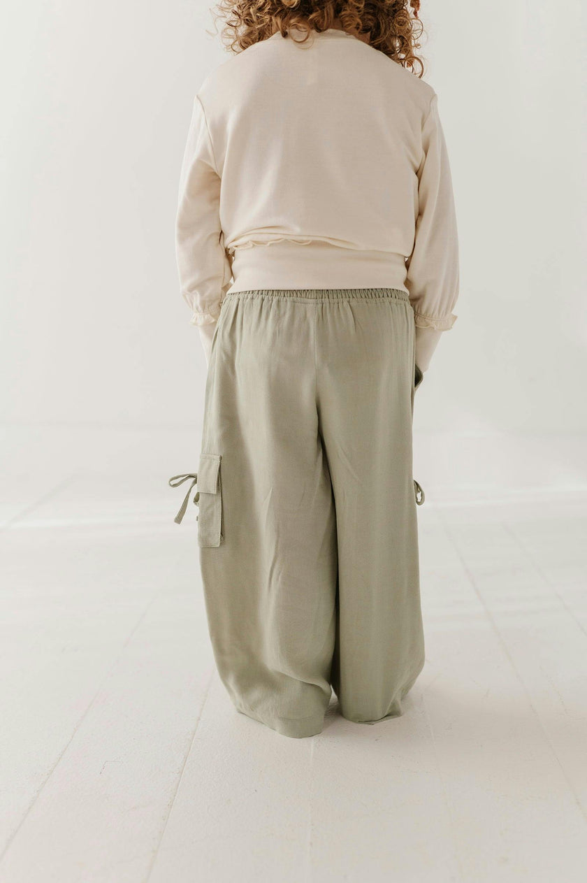 Girls Wide Leg Cargo Pant in Sage