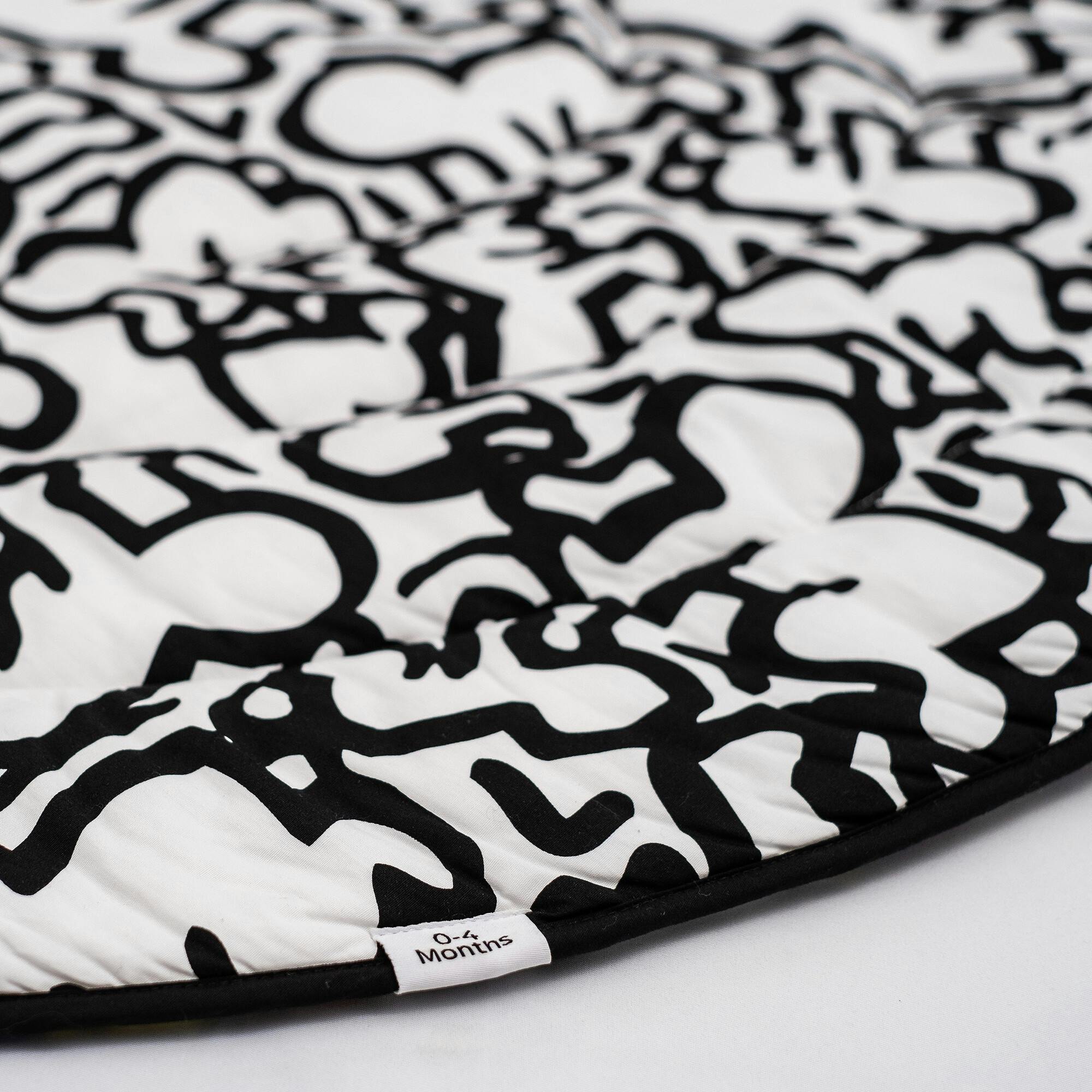 Etta Loves X Keith Haring Reversible Round Playmat