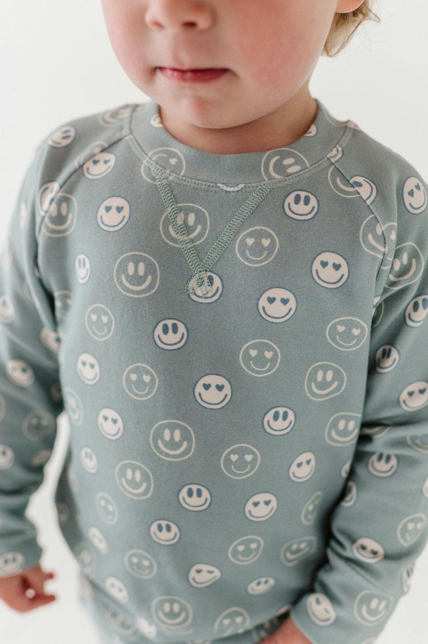 Boys Raglan Sweatshirt in Heart Eyes