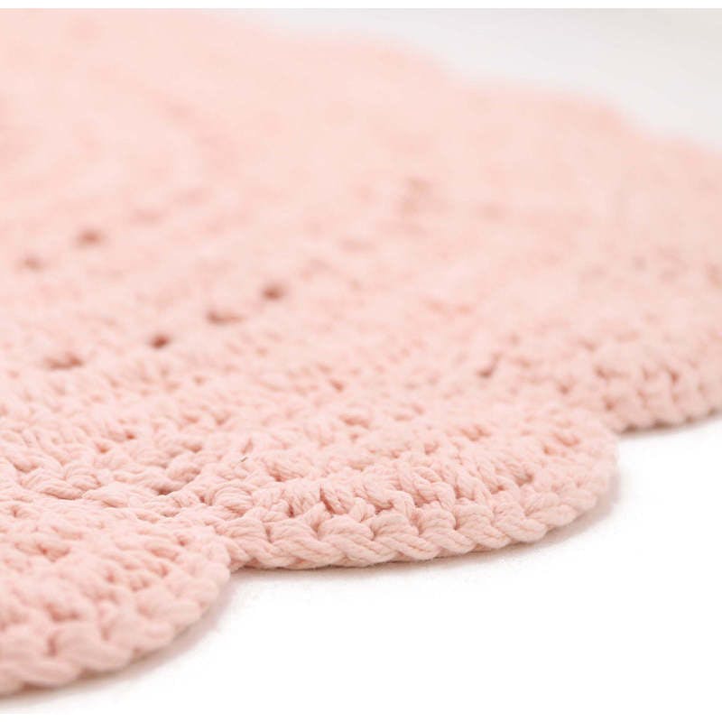 Alma Hand-Crocheted Scalloped Round Rug