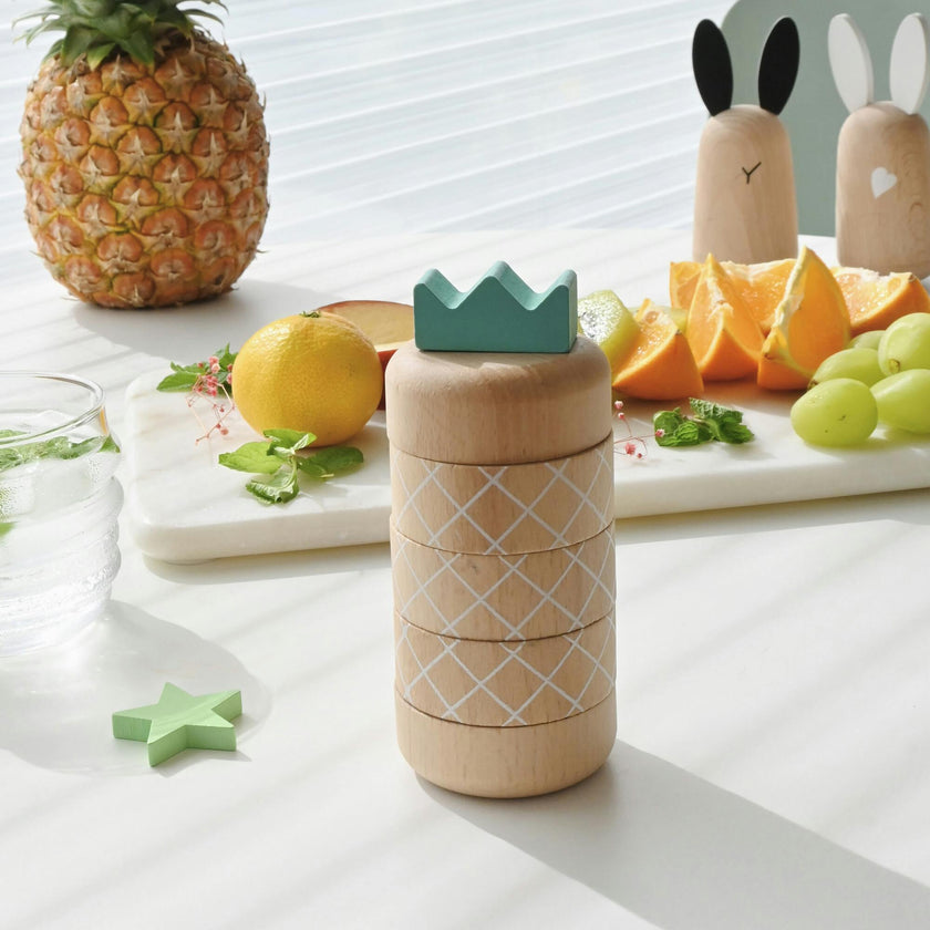 Aloha pineapple topple game & stacker