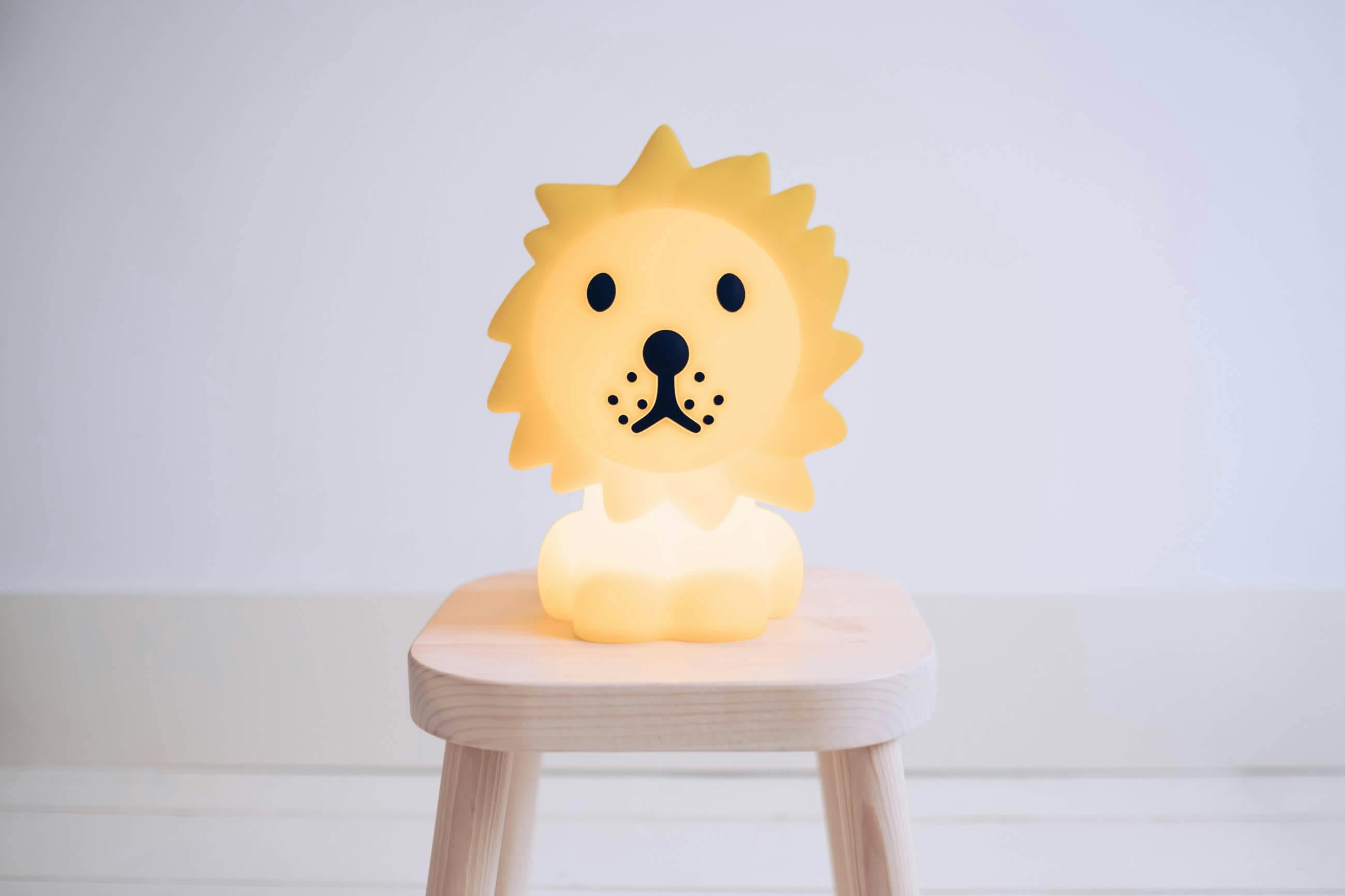 Mr Maria Lion Lights
