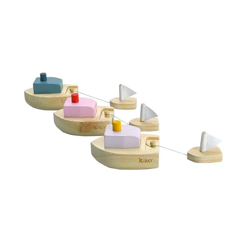 Ofune wind-up wooden boat