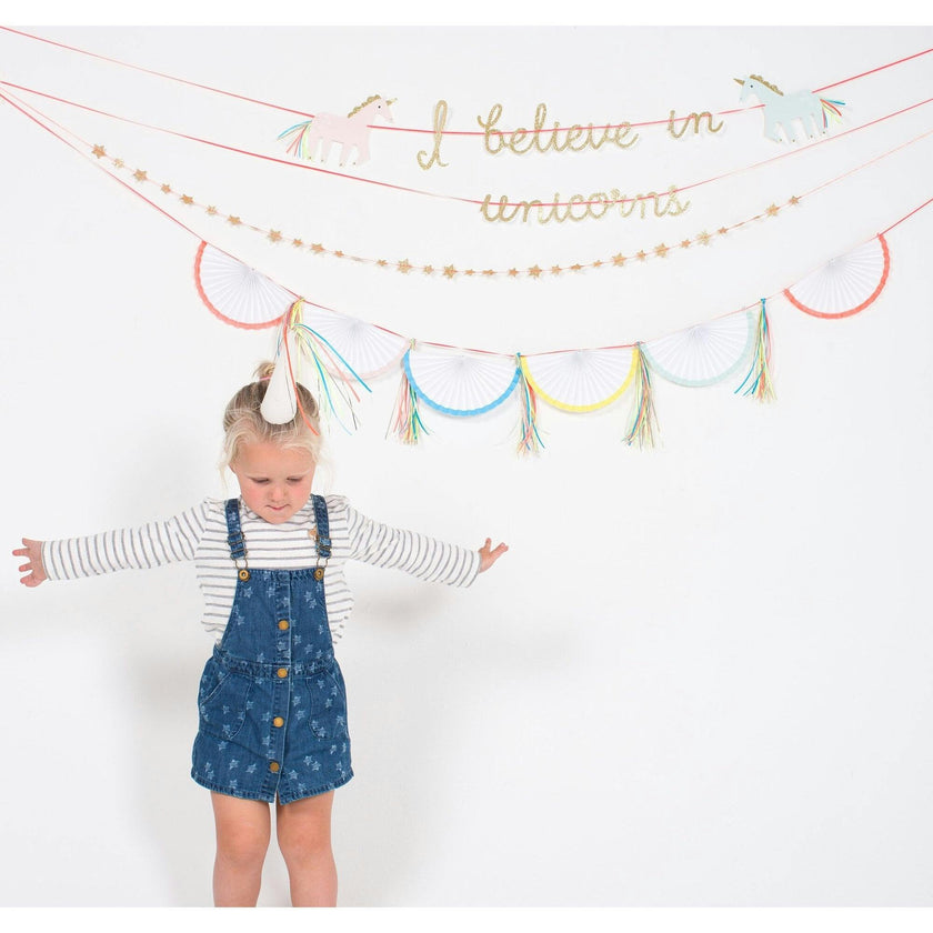 I Believe In Unicorns Garland Set