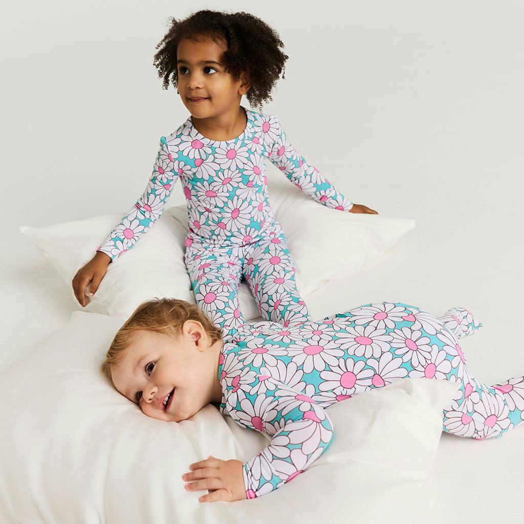 Retro Daisy Classic Pajama Set