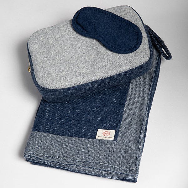 Reversible Solid Throw Set