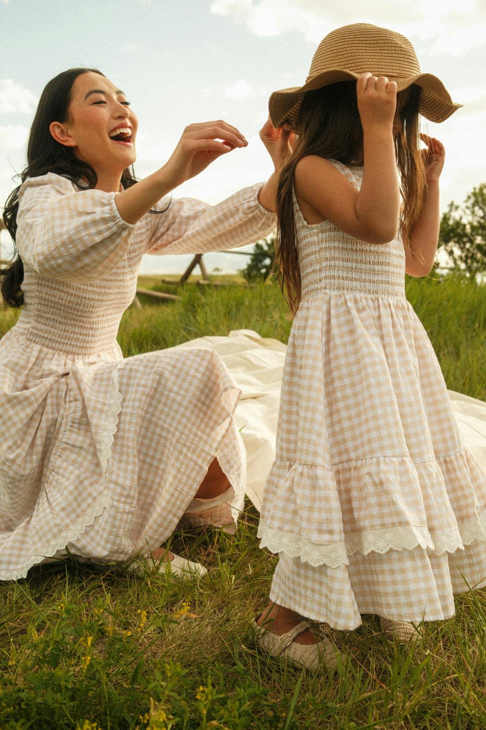 Mini Presley Sleeveless Dress in Cream Gingham