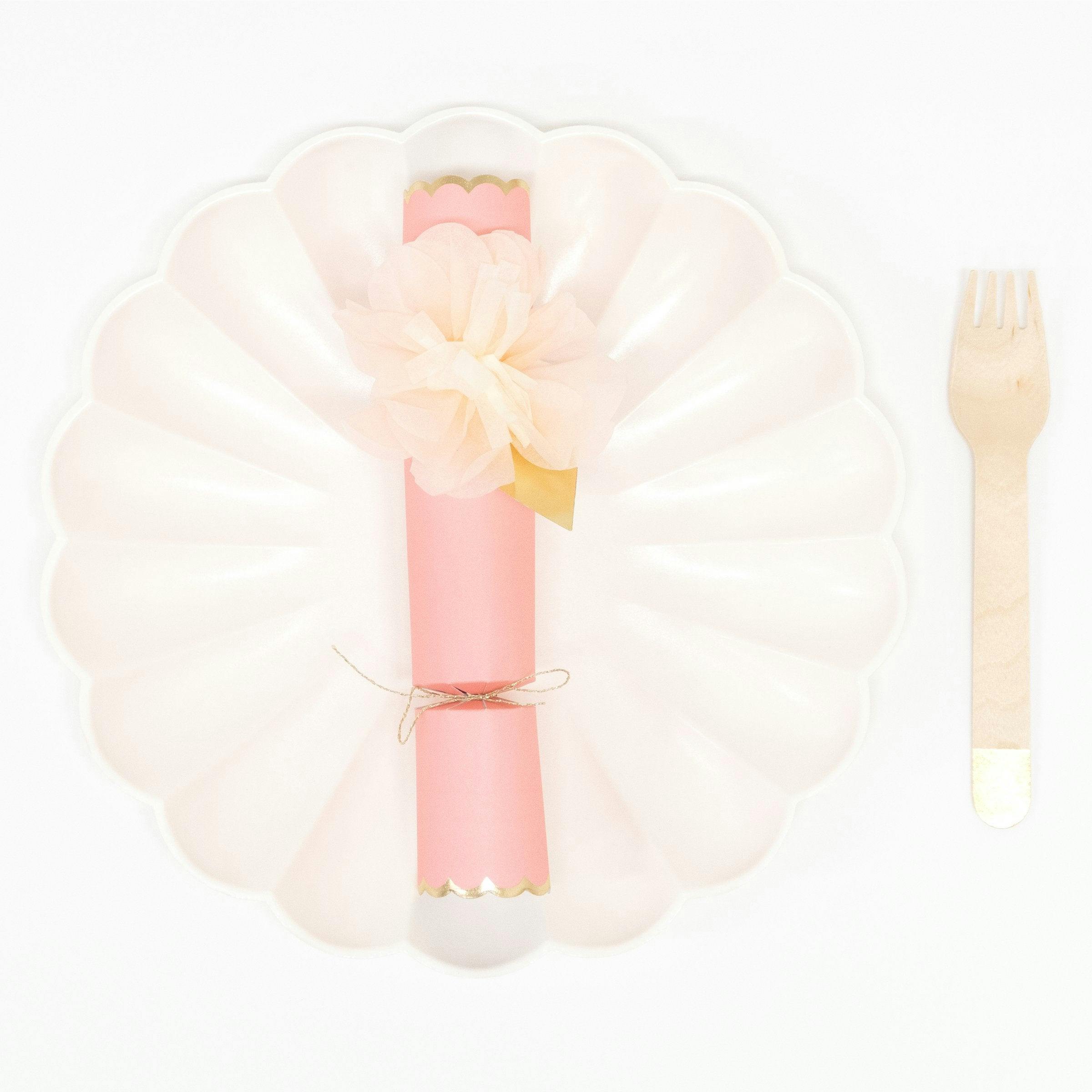 Tissue Floral Crackers