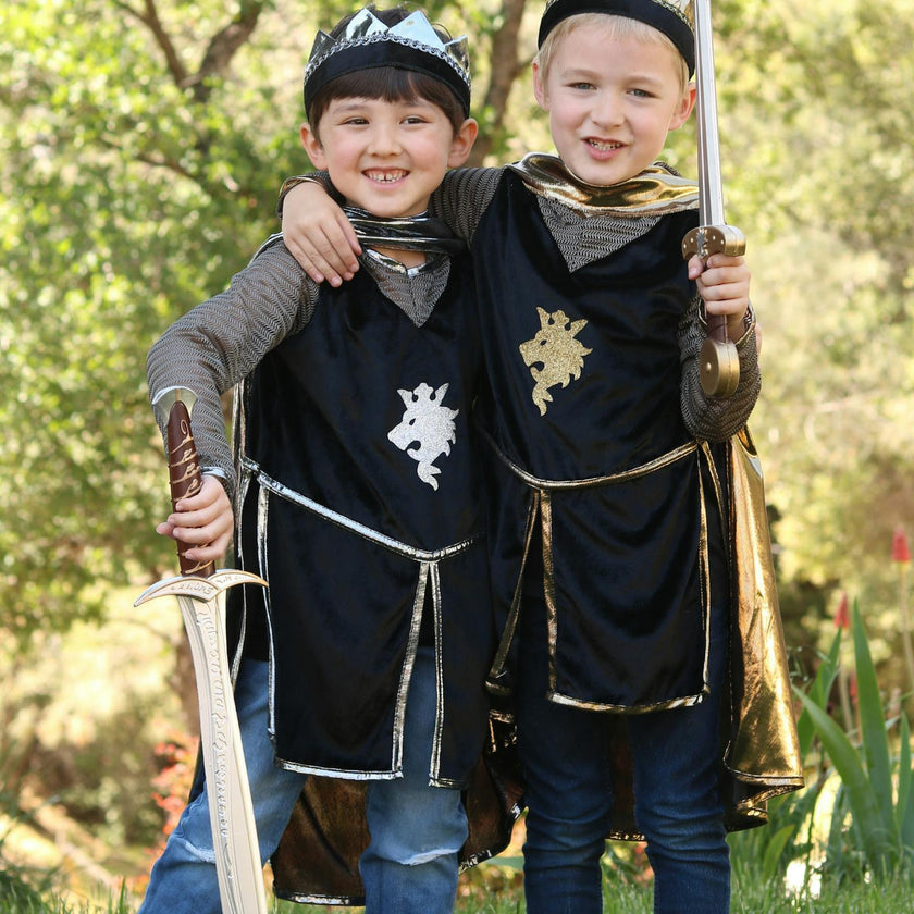Knight Set with Tunic, Cape and Crown