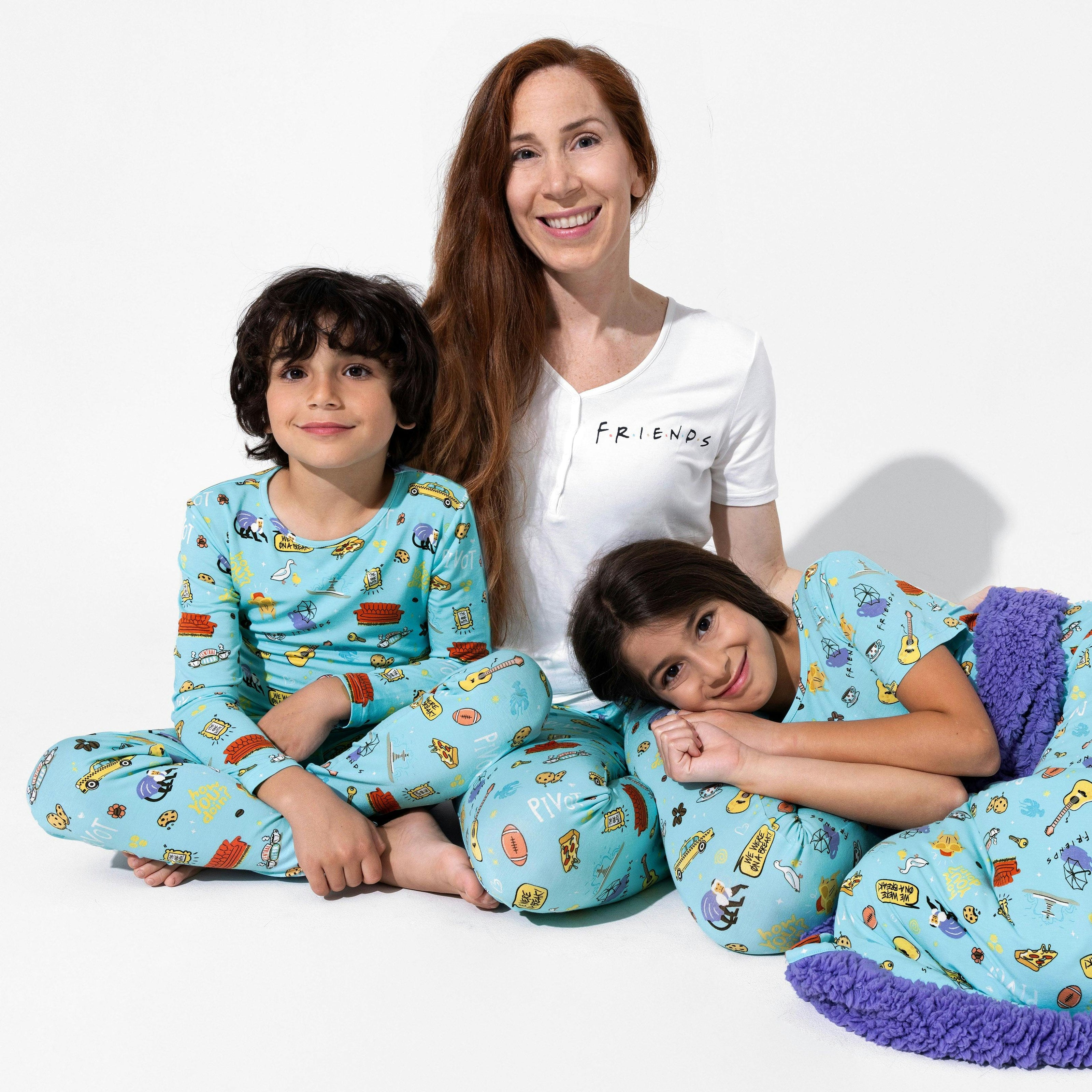 FRIENDS™: Central Perk Bamboo Women's Pajama Set