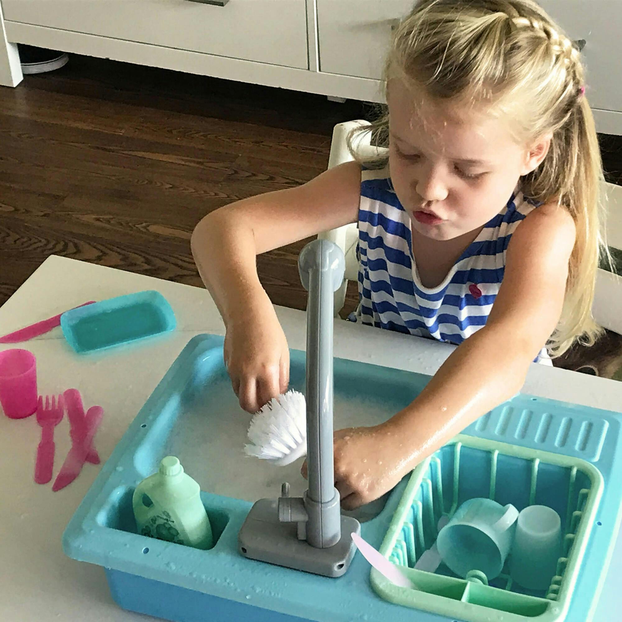 SPLASHFUN Wash-up Kitchen Sink Play Set
