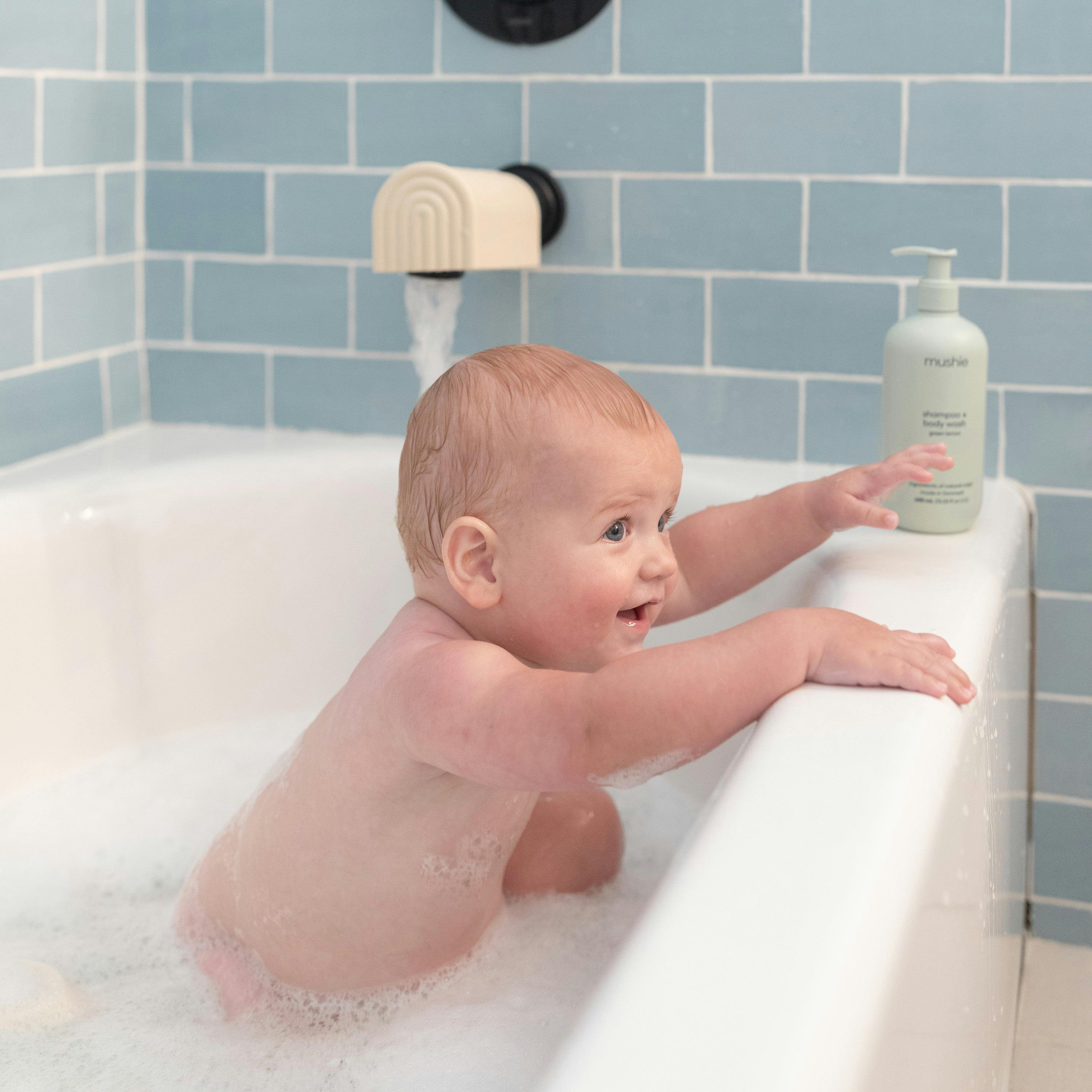 Dino Bath Essentials Kit