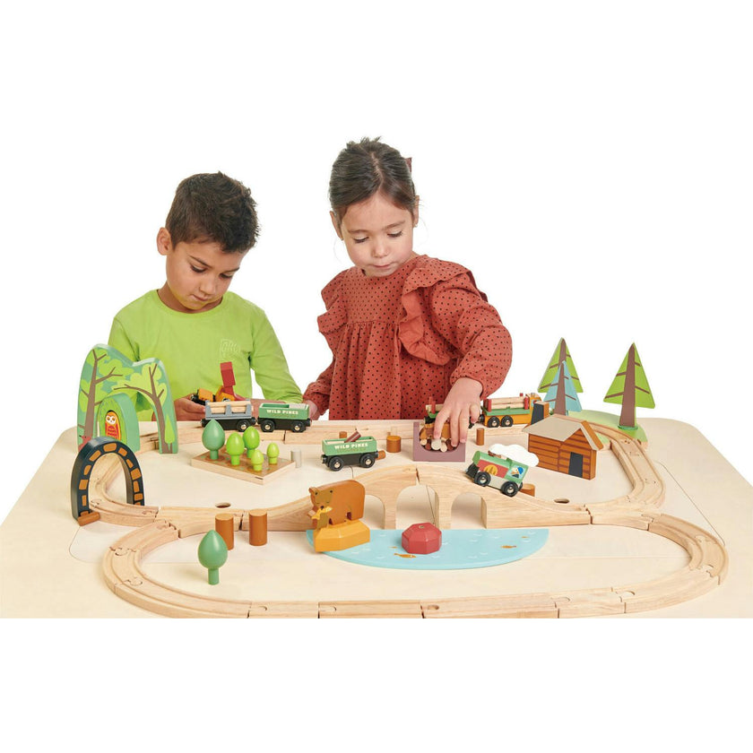 Wild Pines Train Set