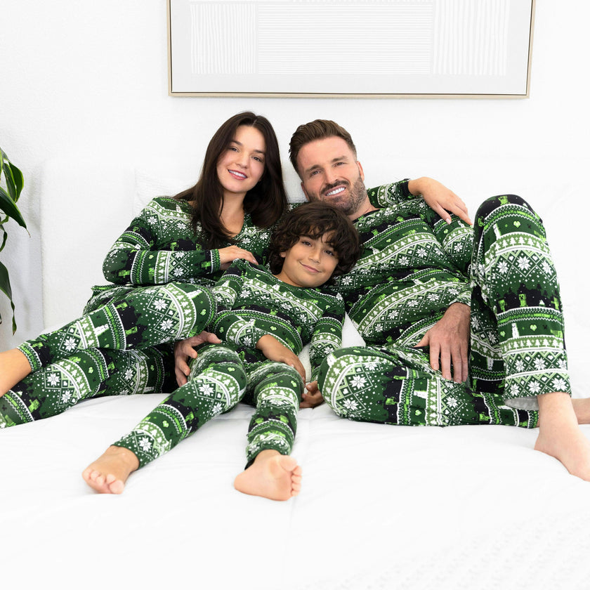 Minecraft: Creeper Holiday Bamboo Men's Pajama Set