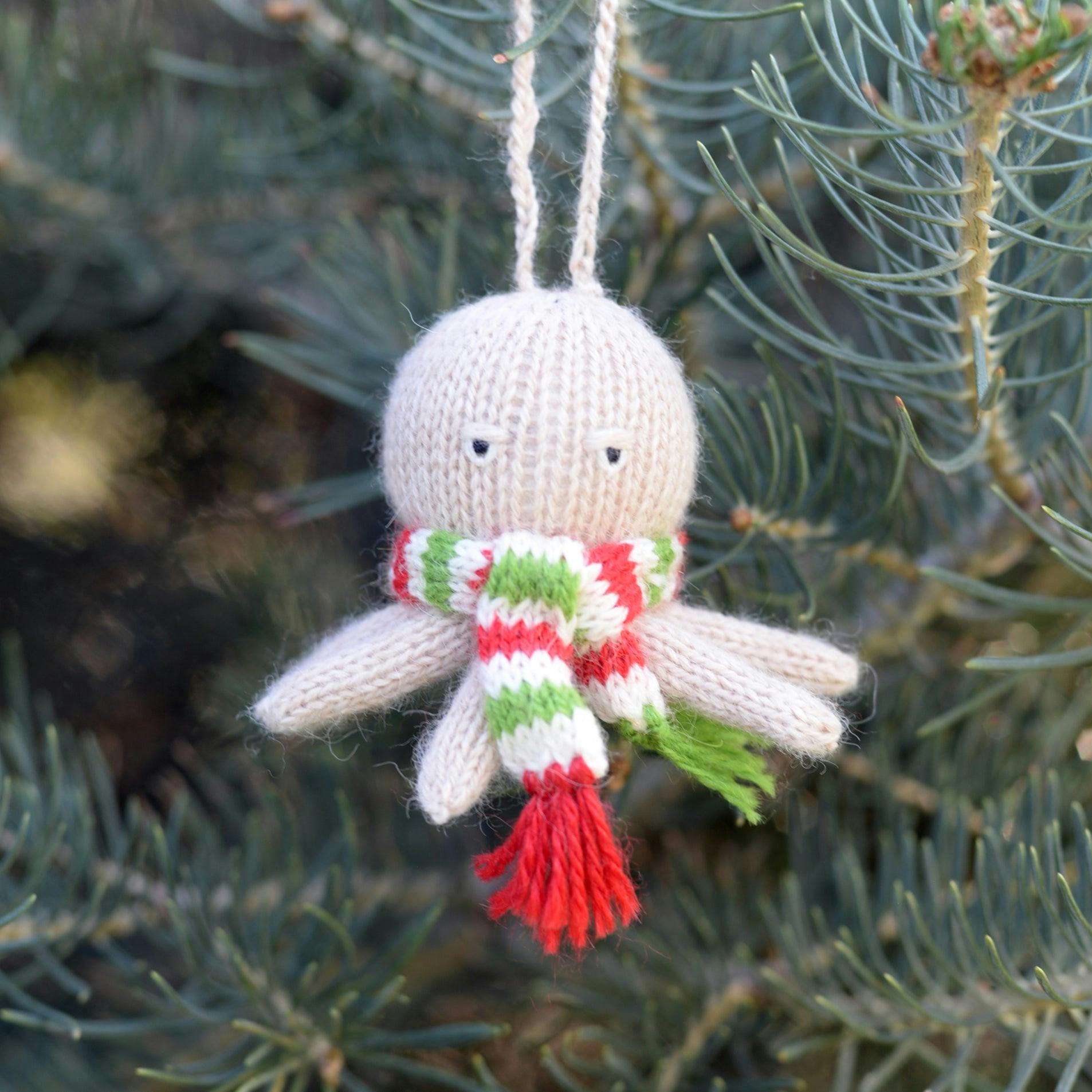 Set Of 3 Wintry Ornaments
