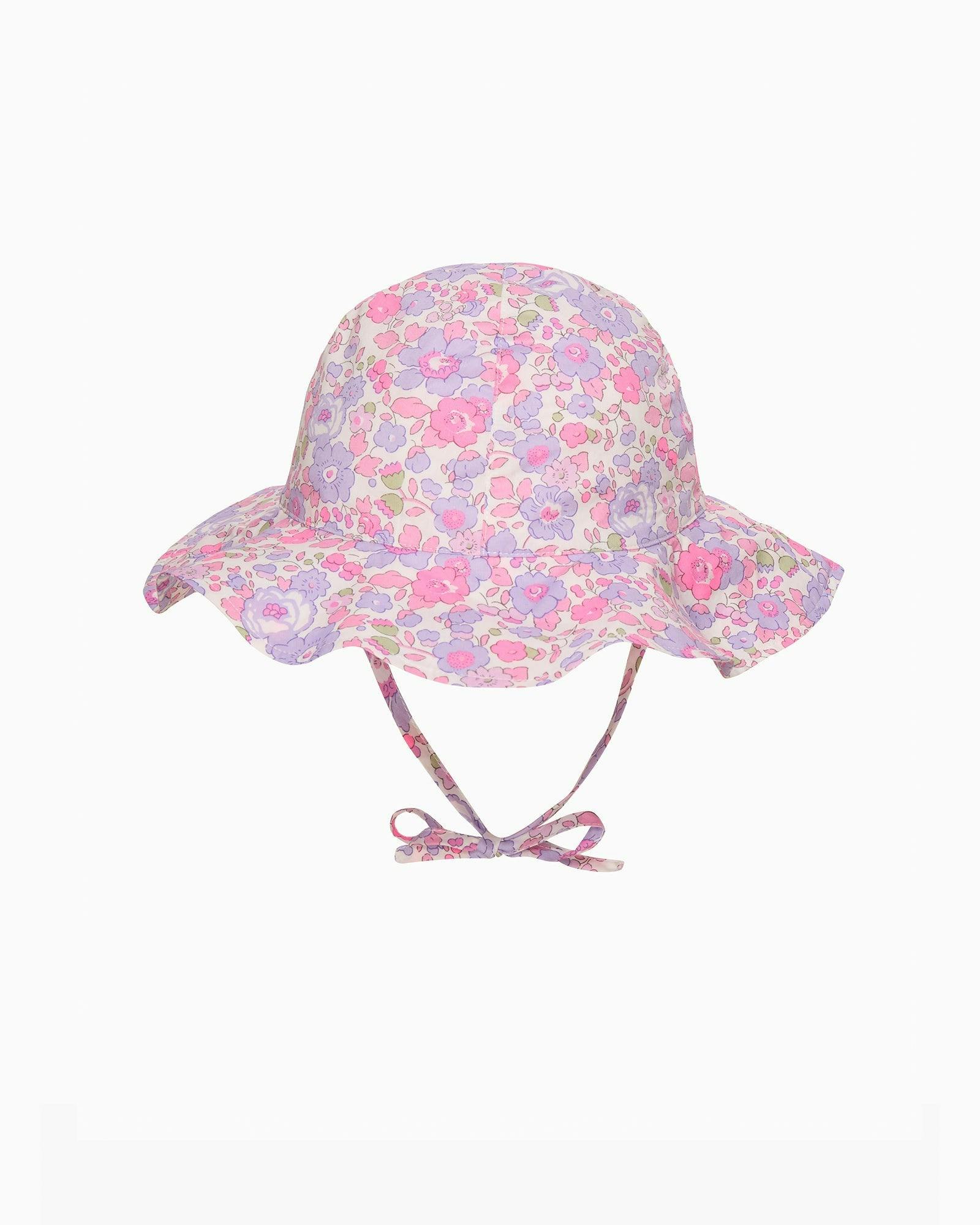 Natasha Hat in Lilac Betsy