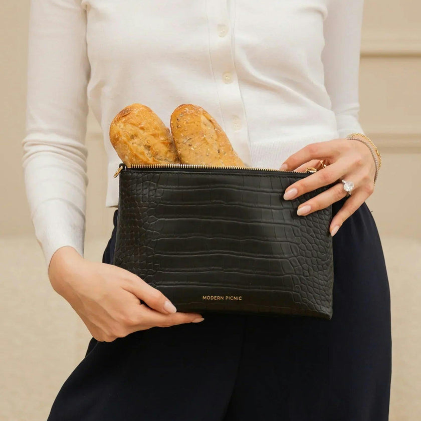 Women's Vegan Leather Snacker Pouch
