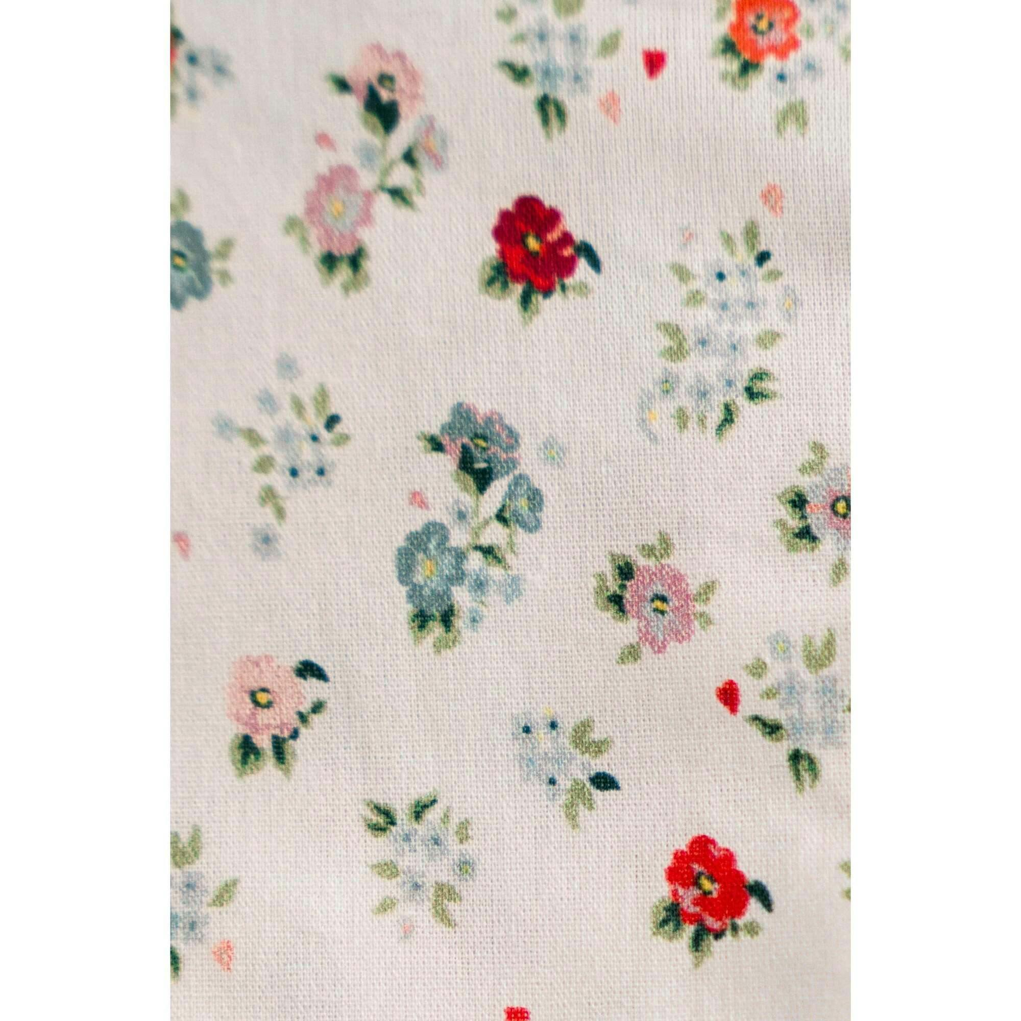 Petite Bouquet Timeless Floral Ruffle Zipper Pouch