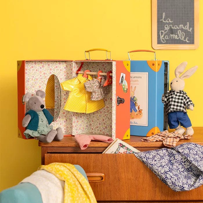 Sylvain Little Wardrobe Suitcase - The Big Family