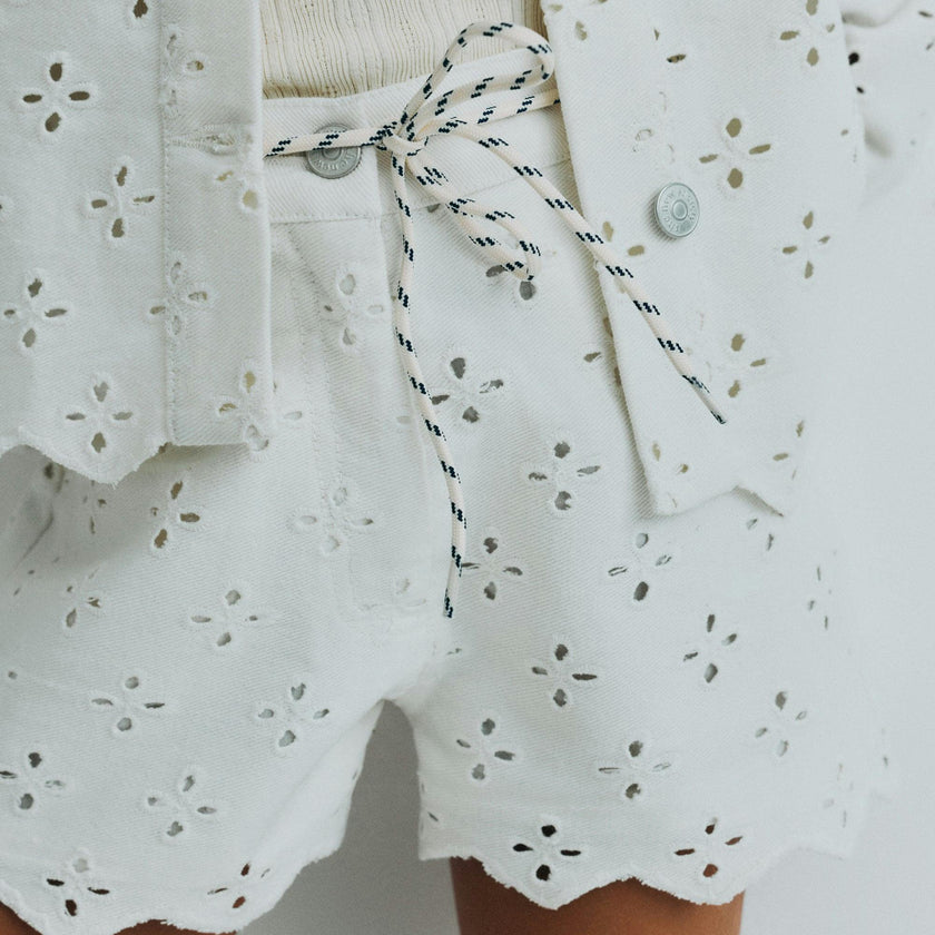 Camelia Short Pure Cloud Denim