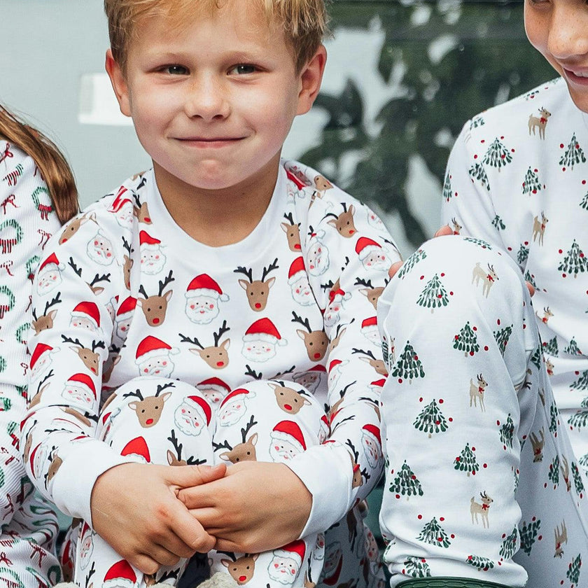 The Organic Long Sleeve Pajama Set [Santas Squad]