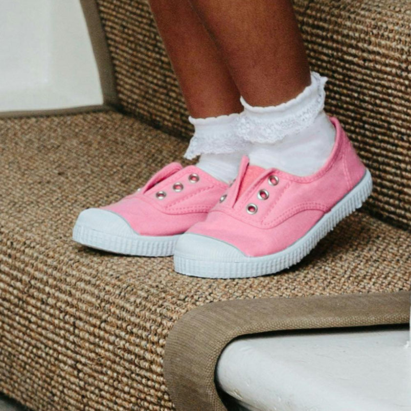 Hampton Canvas Plum Plimsolls in Bonbon Pink