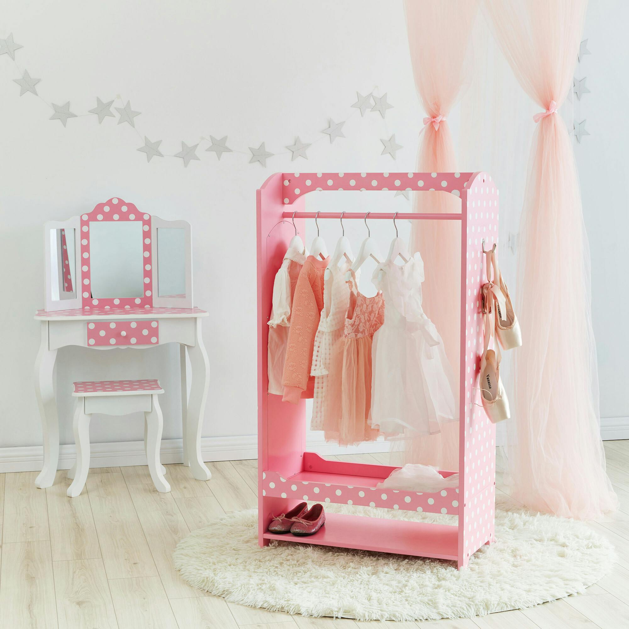 Polka Dot Bella Toy Dress Up Unit