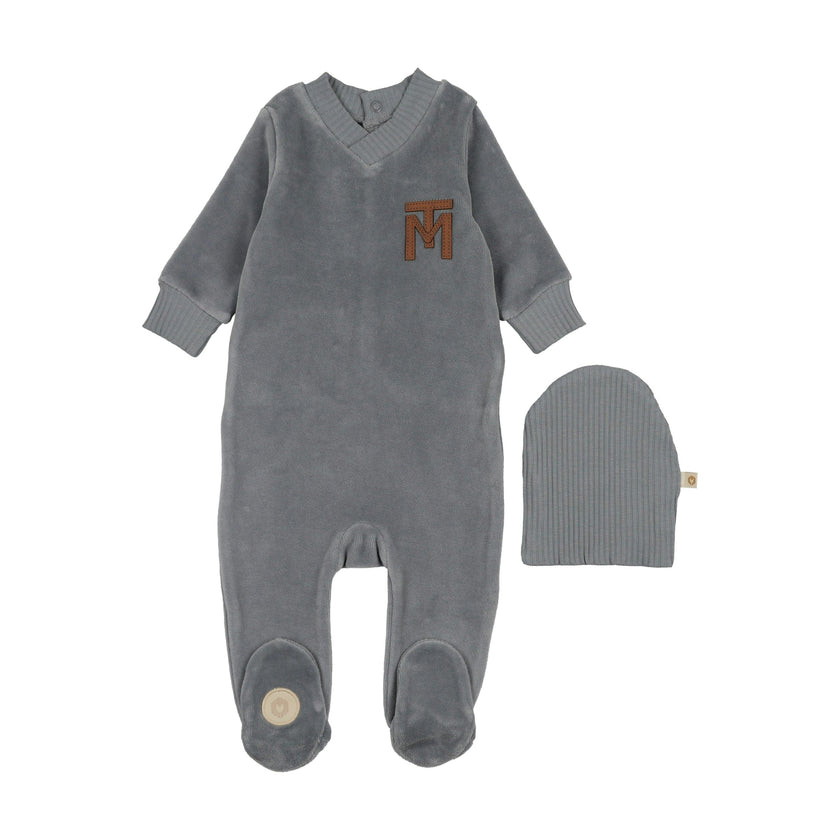 V-Neck Emblem Footie & Hat