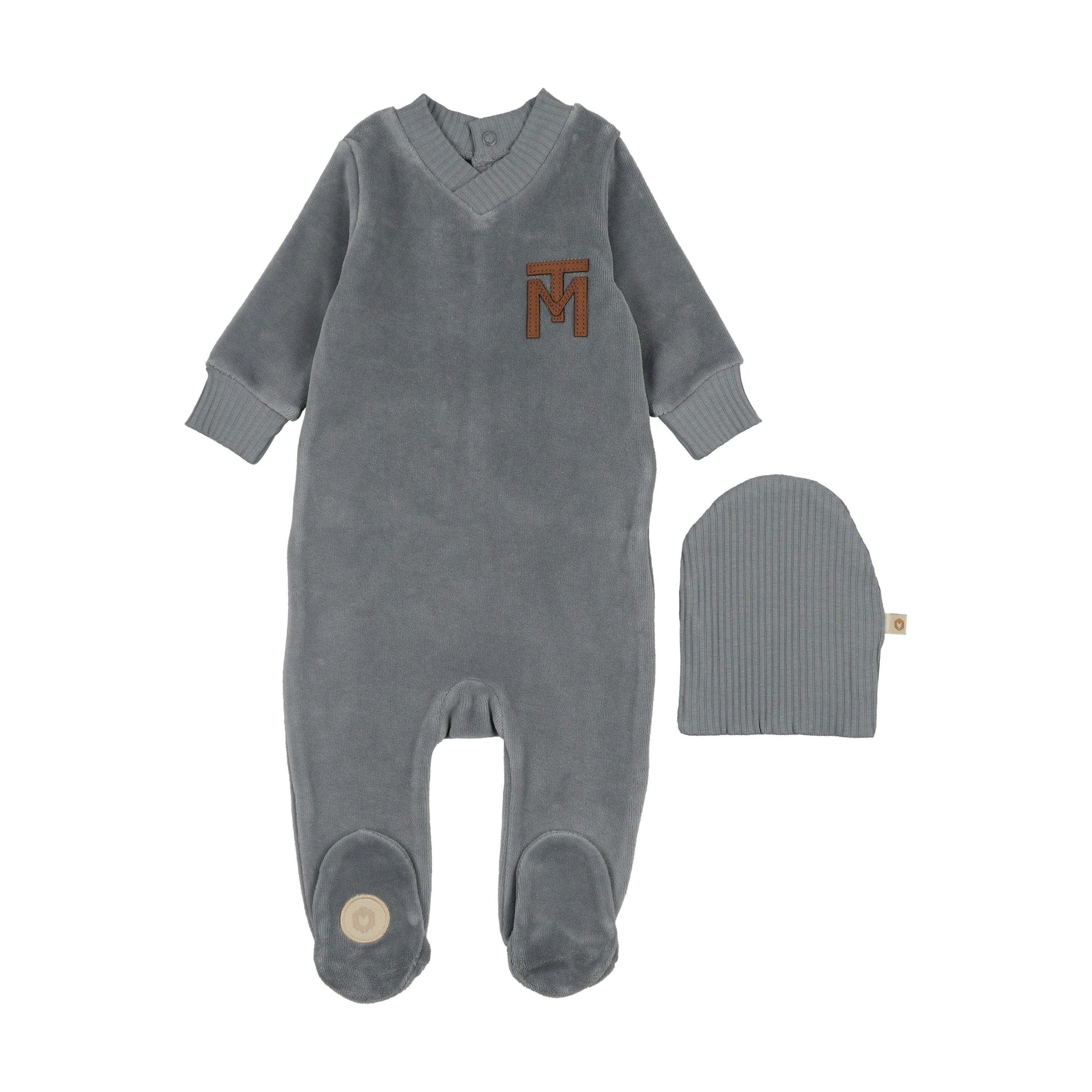 V-Neck Emblem Footie & Hat