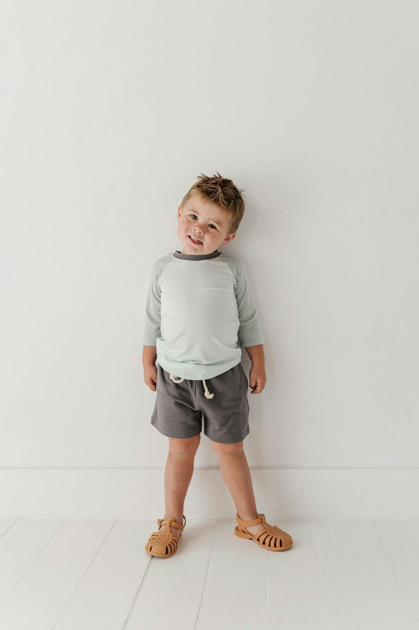 Boys Everyday Shorts in Smoke