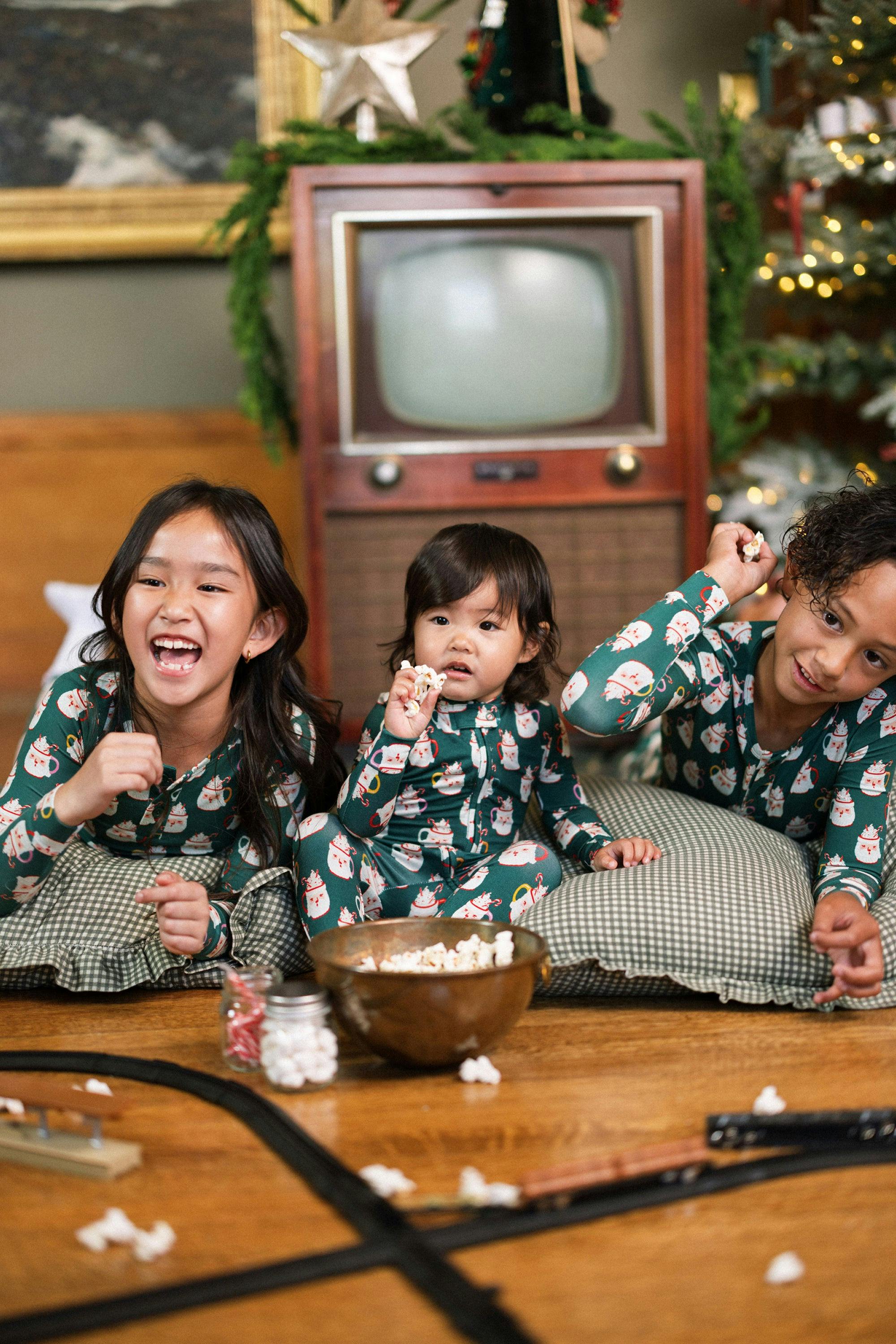 Kids So Soft Pajama Set in Very Merry Santa