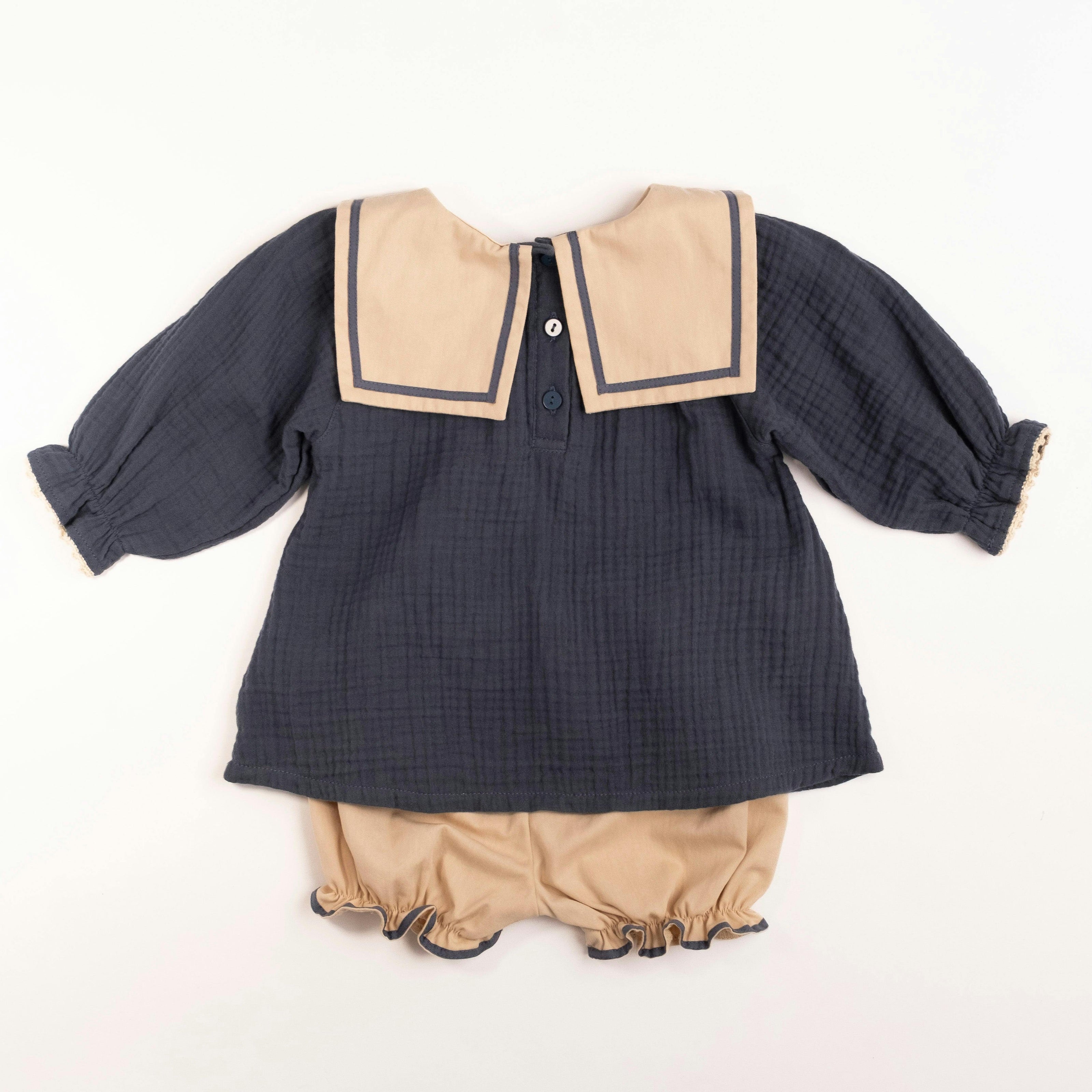 Mariner Belle Set in Navy