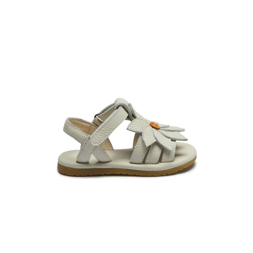 Jiles Fields Sandals | Daisy | Off White Leather
