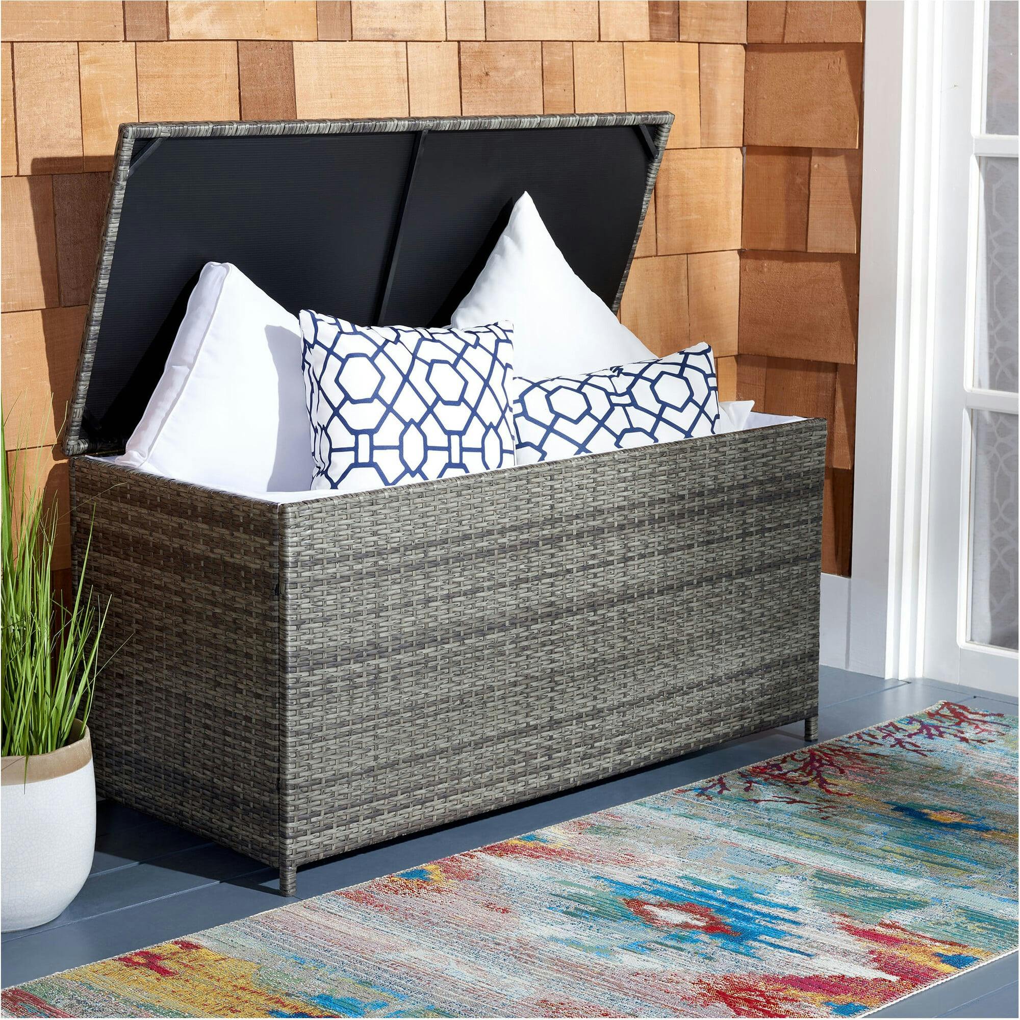 Oliveira Cushion Box