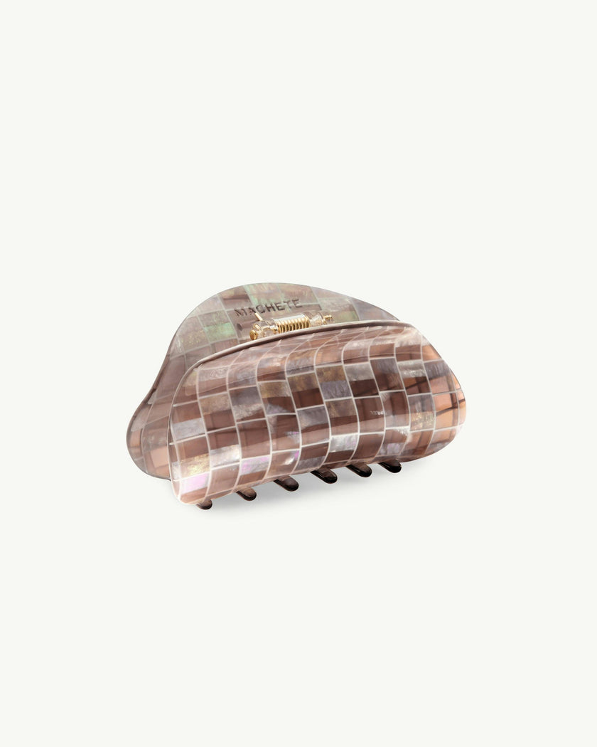 Crescent Claw in Brown Shell Checker