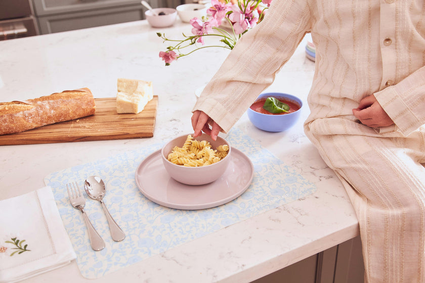 2 Placemats | Blue Toile | by robynblair x Recette