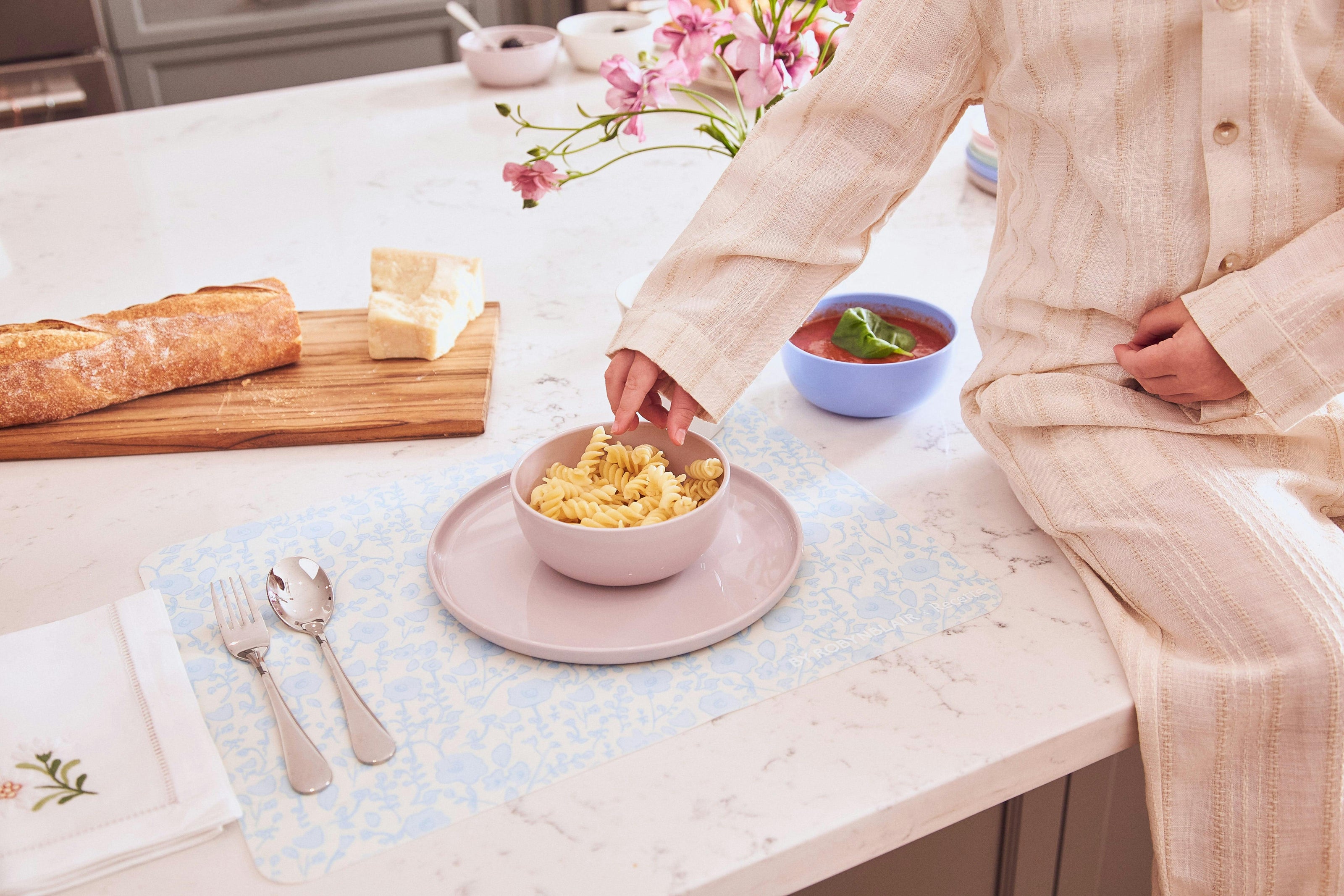 2 Placemats | Blue Toile | by robynblair x Recette