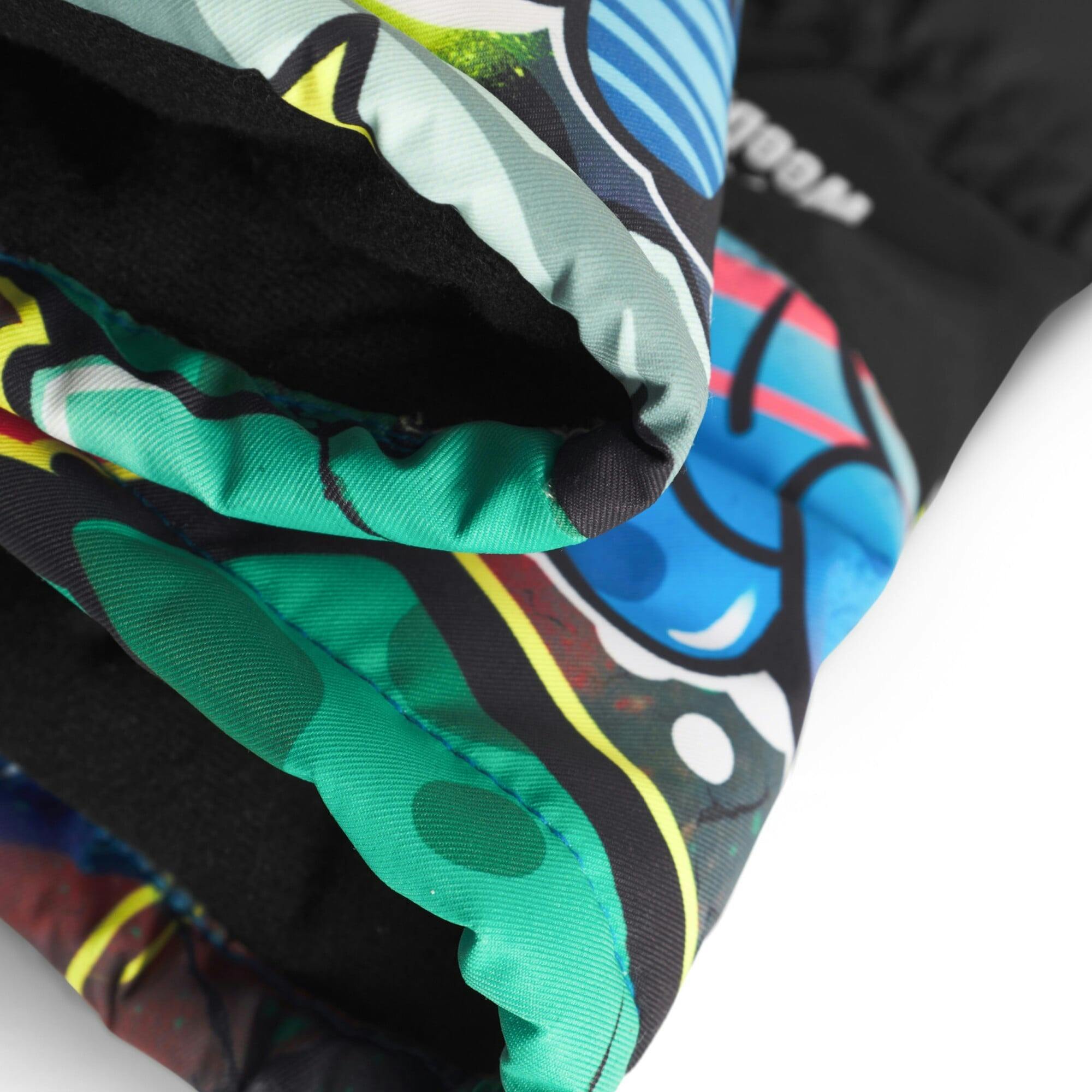COSMO SPRAYPRINT Mittens, Prints