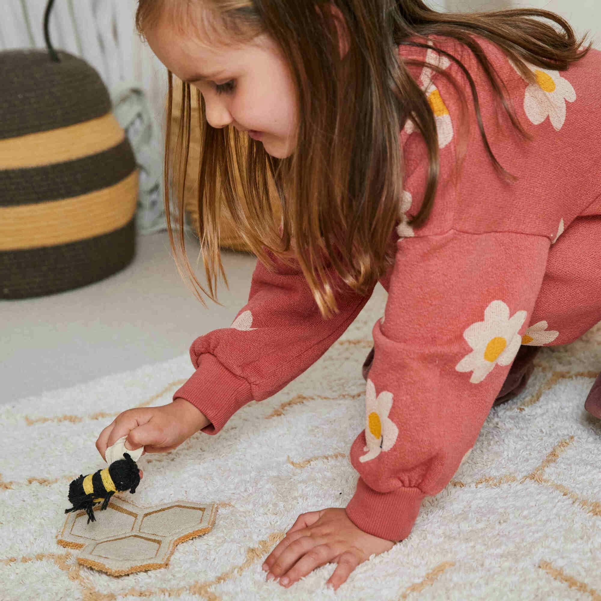 Play Rug Pollination 3' x 4' 3