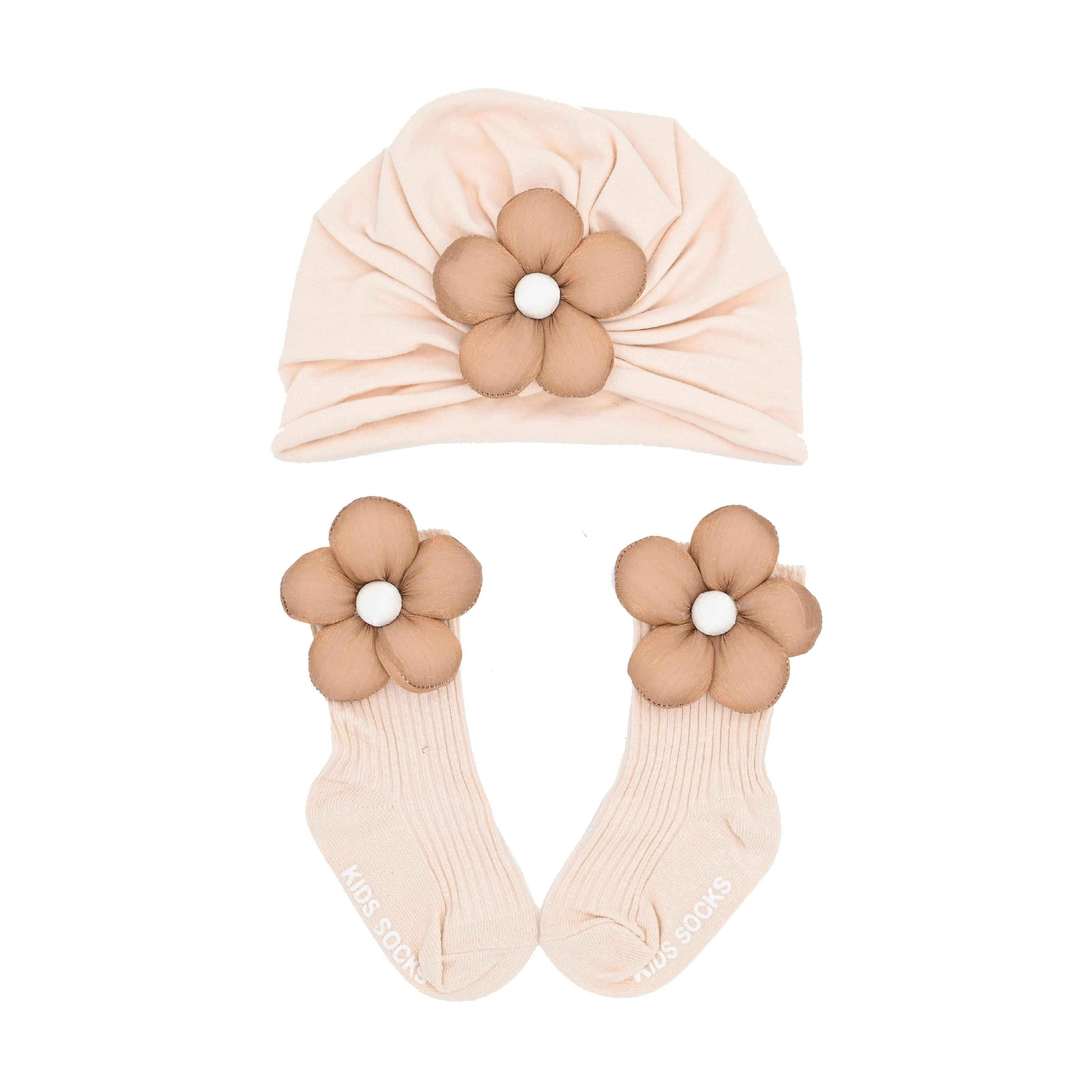Tiny Tots Hat & Sock Gift Set