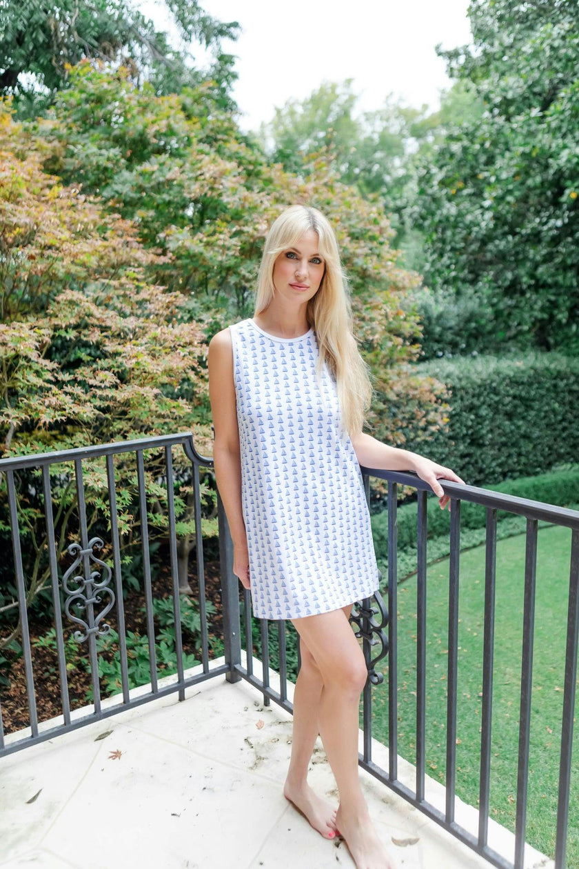 Katie Women's Nightgown Sailing Away