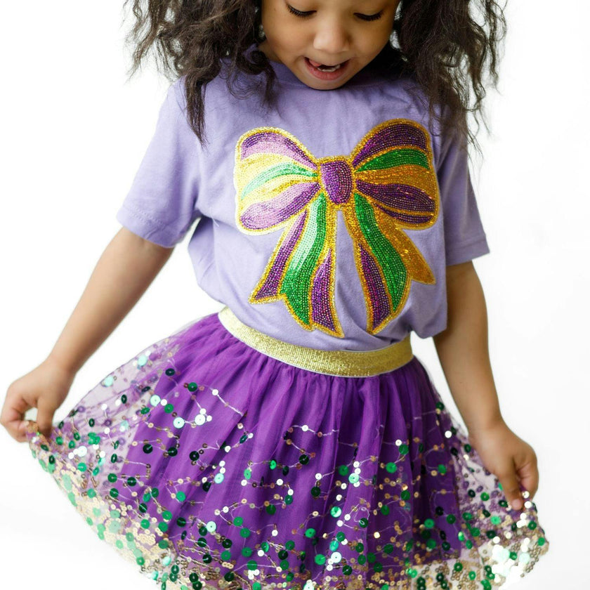 Mardi Gras Sequin Bow Patch Short Sleeve T-Shirt - Lavender