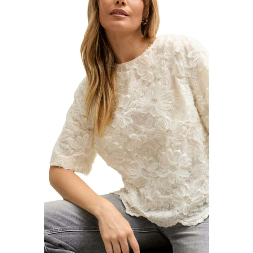 Lotus Ribbon Work Scallop Hem Top