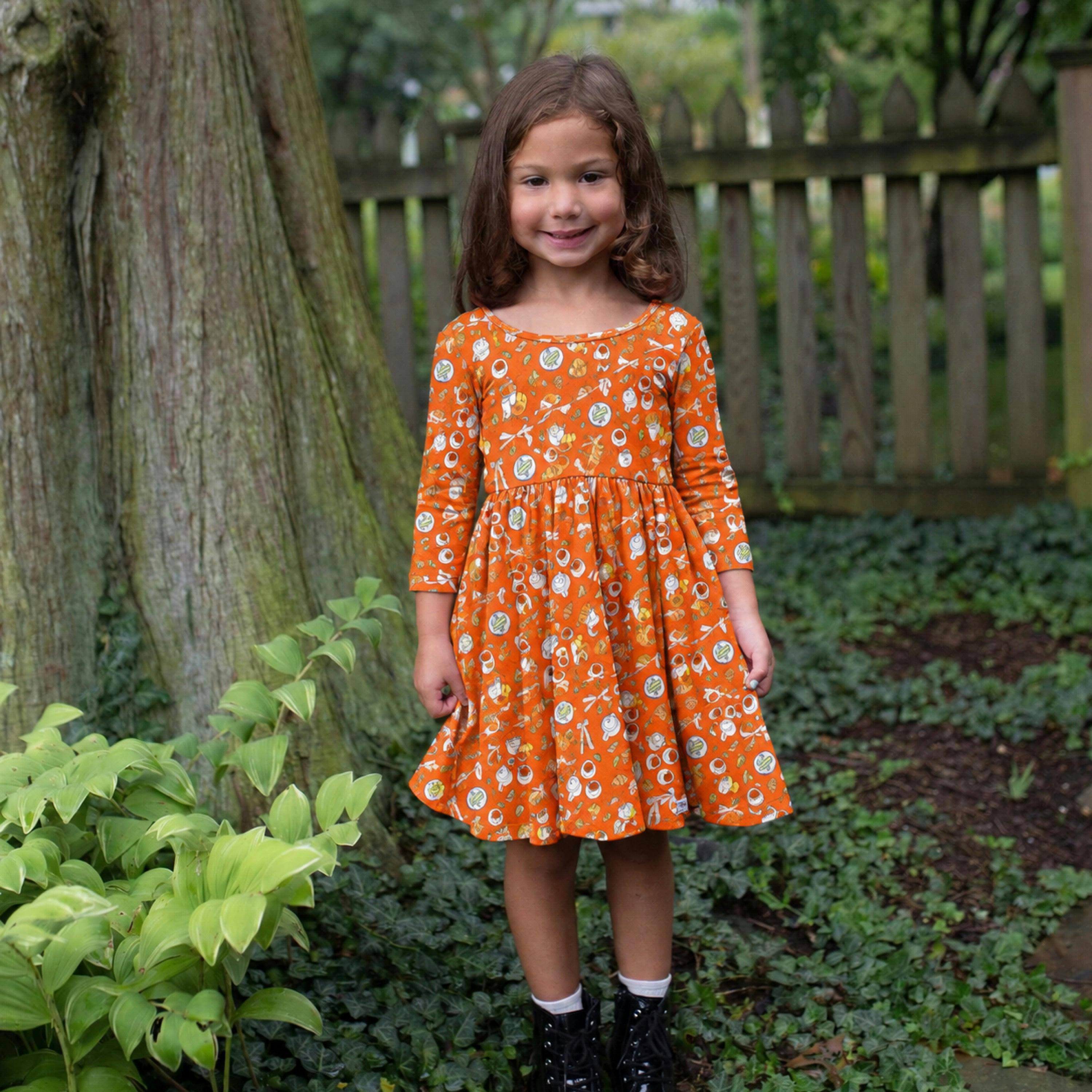 Twirly Dress in Coffee Shop