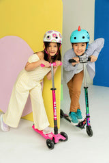 Micro Maxi Foldable LED Scooter