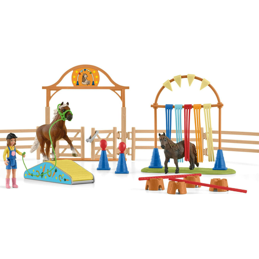Schleich Farm World: Agility Training - 41 Piece Playset