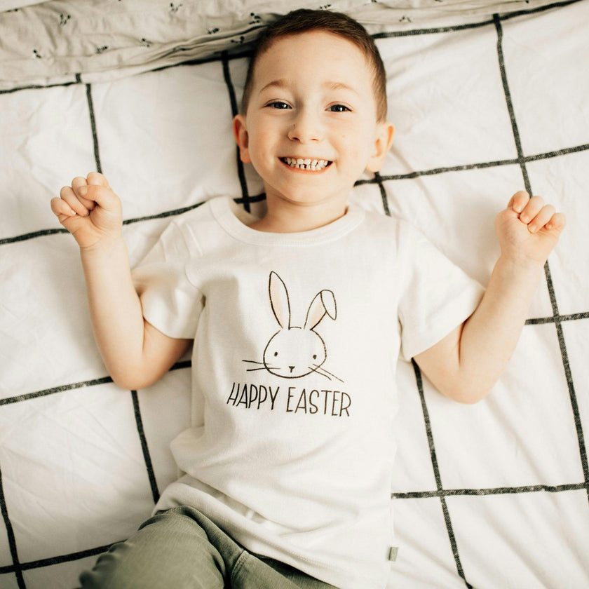 graphic tee | happy easter